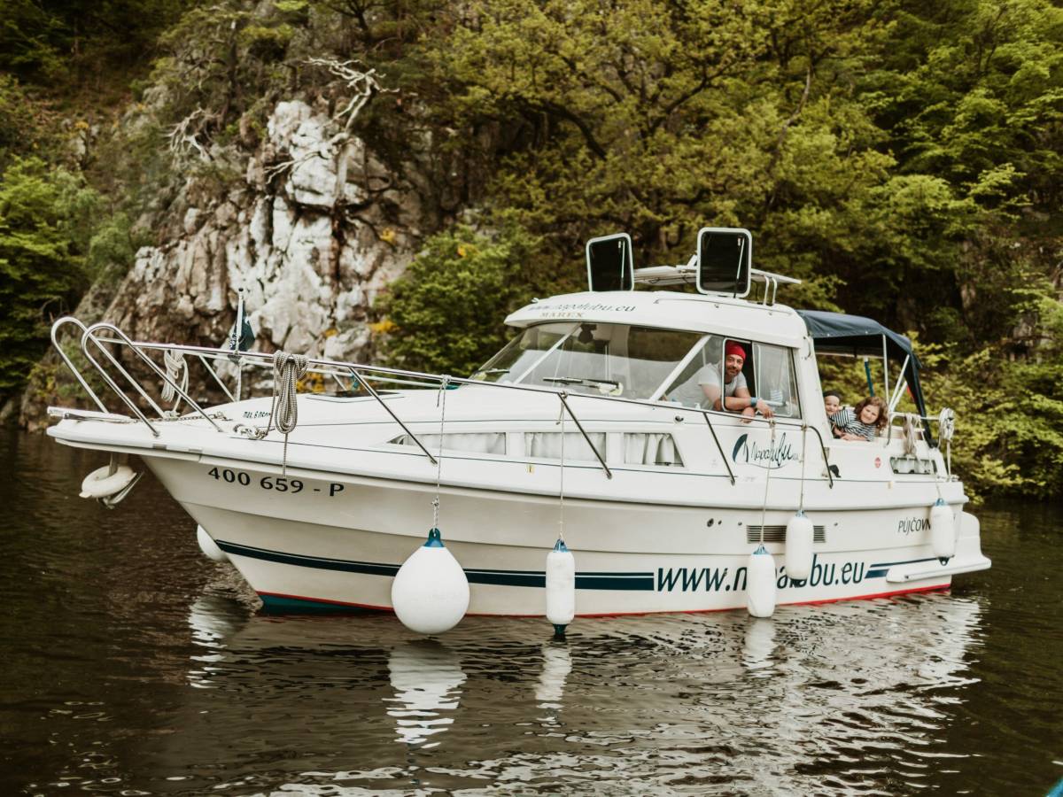 Loď Fratris – Napalubu.eu